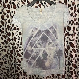 Blue and white wolf print shirt